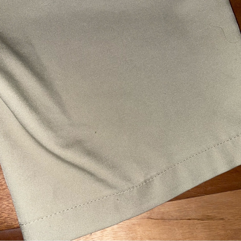 2 Pairs Boys’ Flat Front Stretch Performance Shorts-khaki
Size 6 - Picture 9 of 11